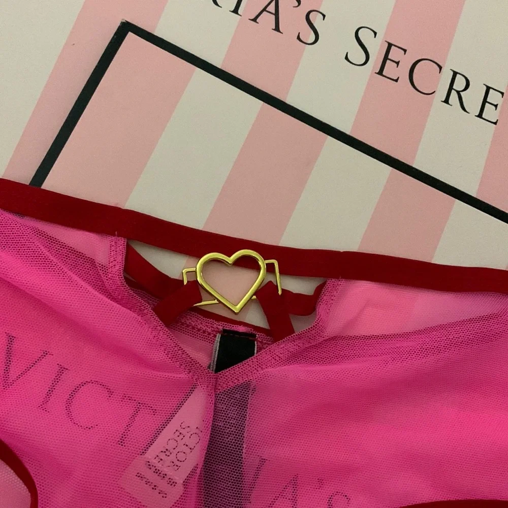 NEW WITH TAGS -TWO VICTORIA SECRET CHEEKY‎ PANTY